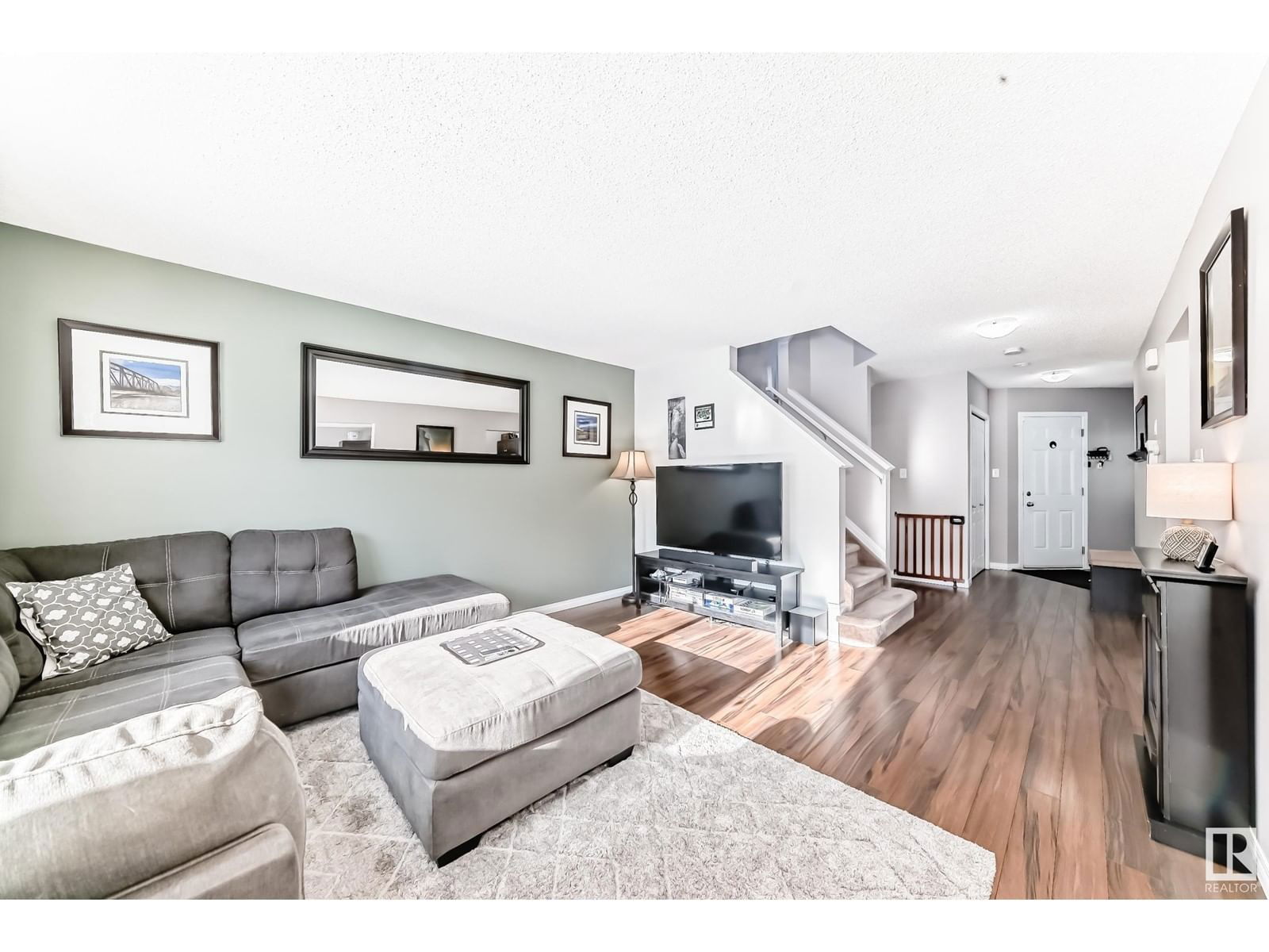 15 SPRINGDALE Image 20