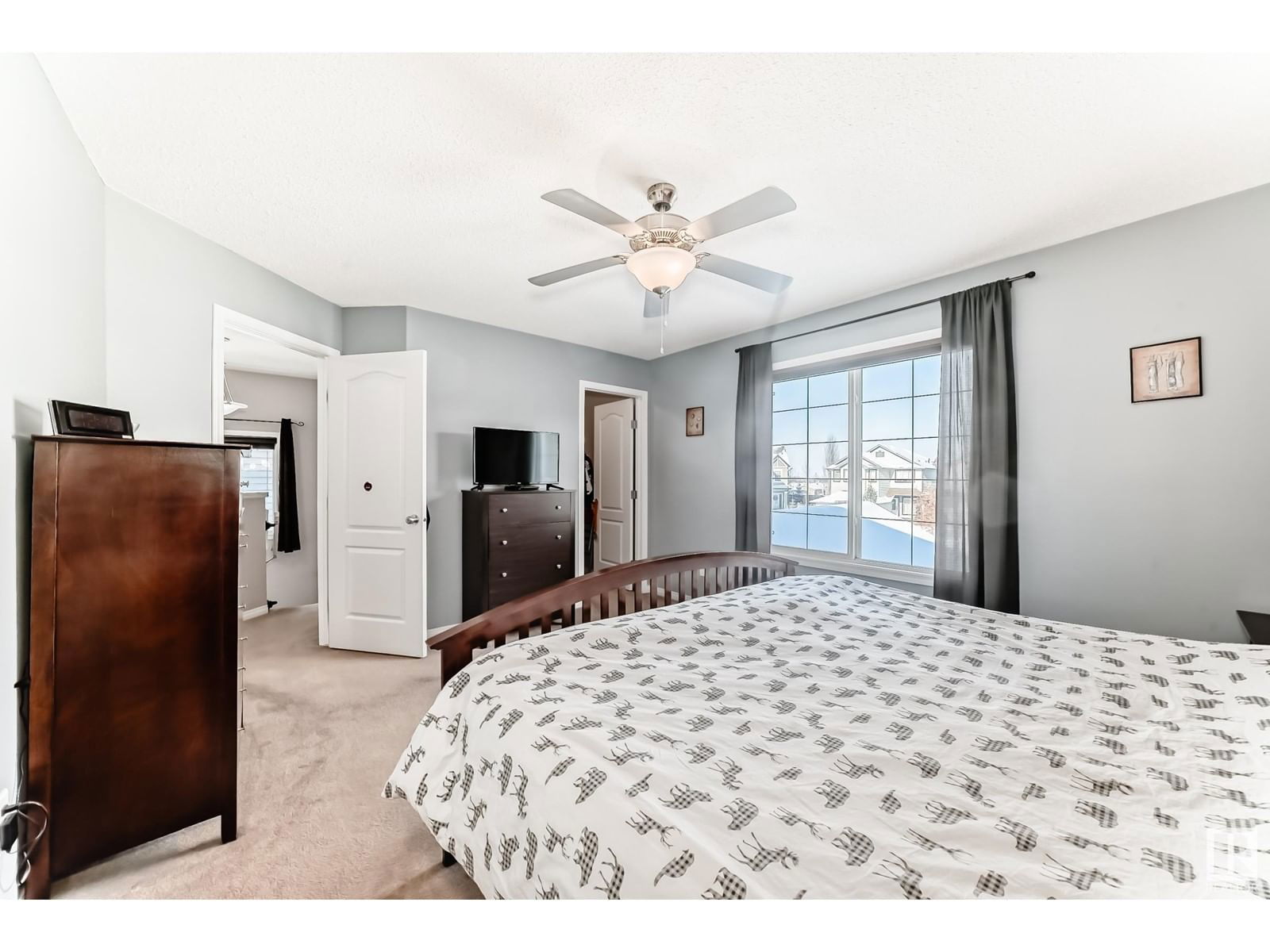 15 SPRINGDALE Image 24