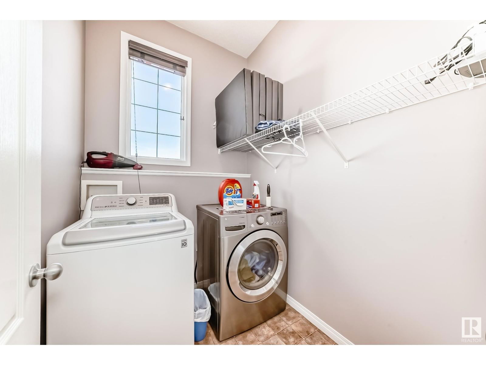 15 SPRINGDALE Image 36