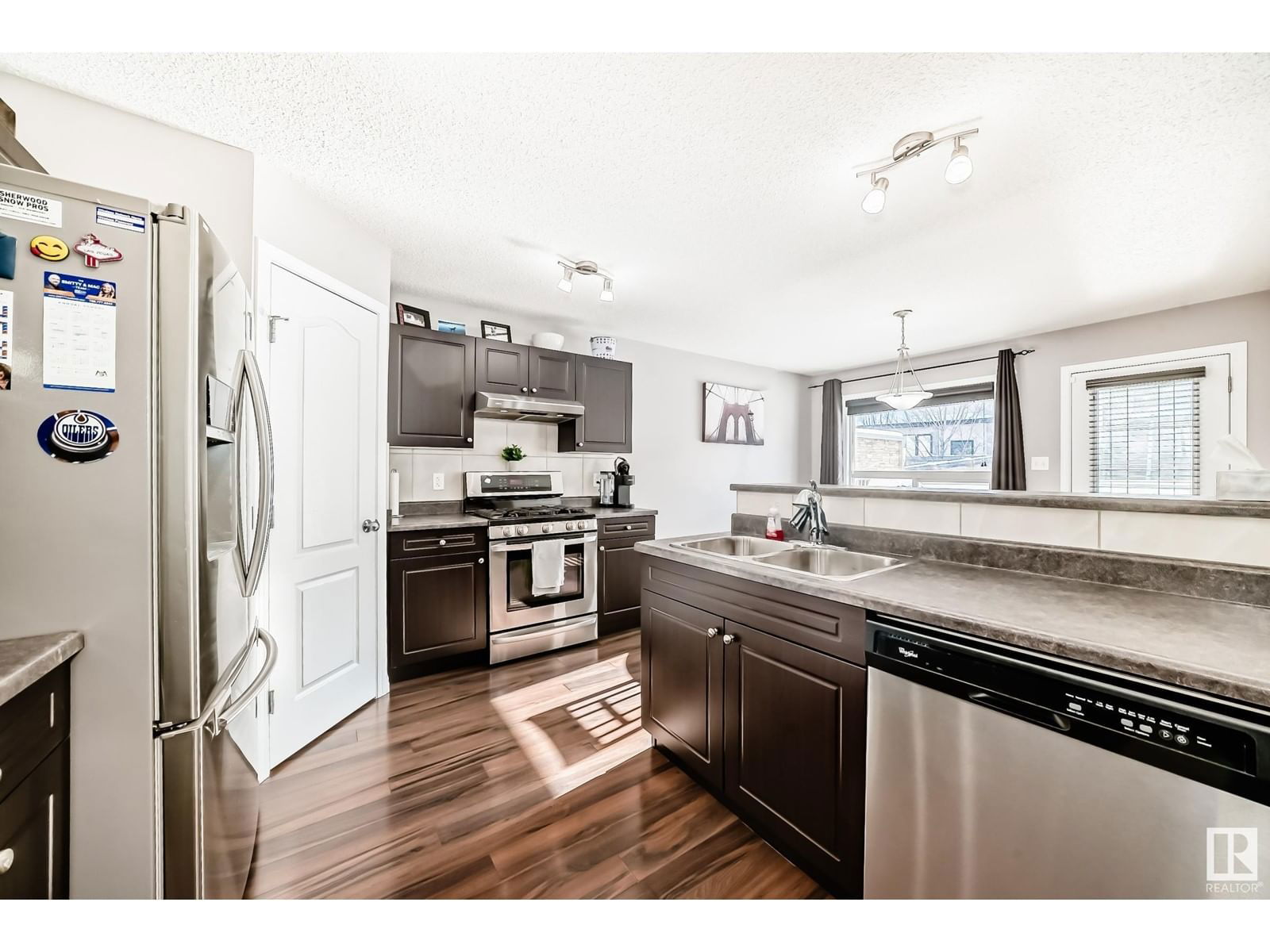 15 SPRINGDALE Image 6