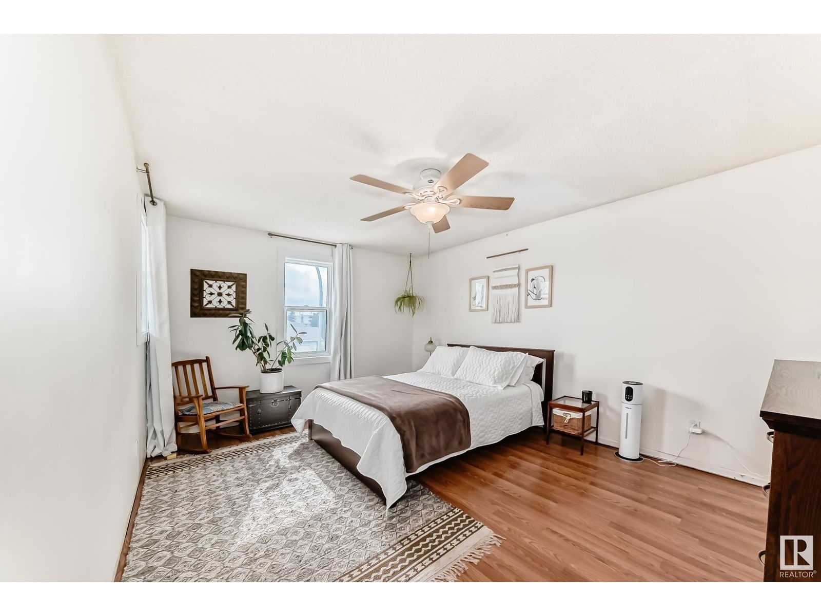 Nw - 13823 23 St Edmonton, Alberta