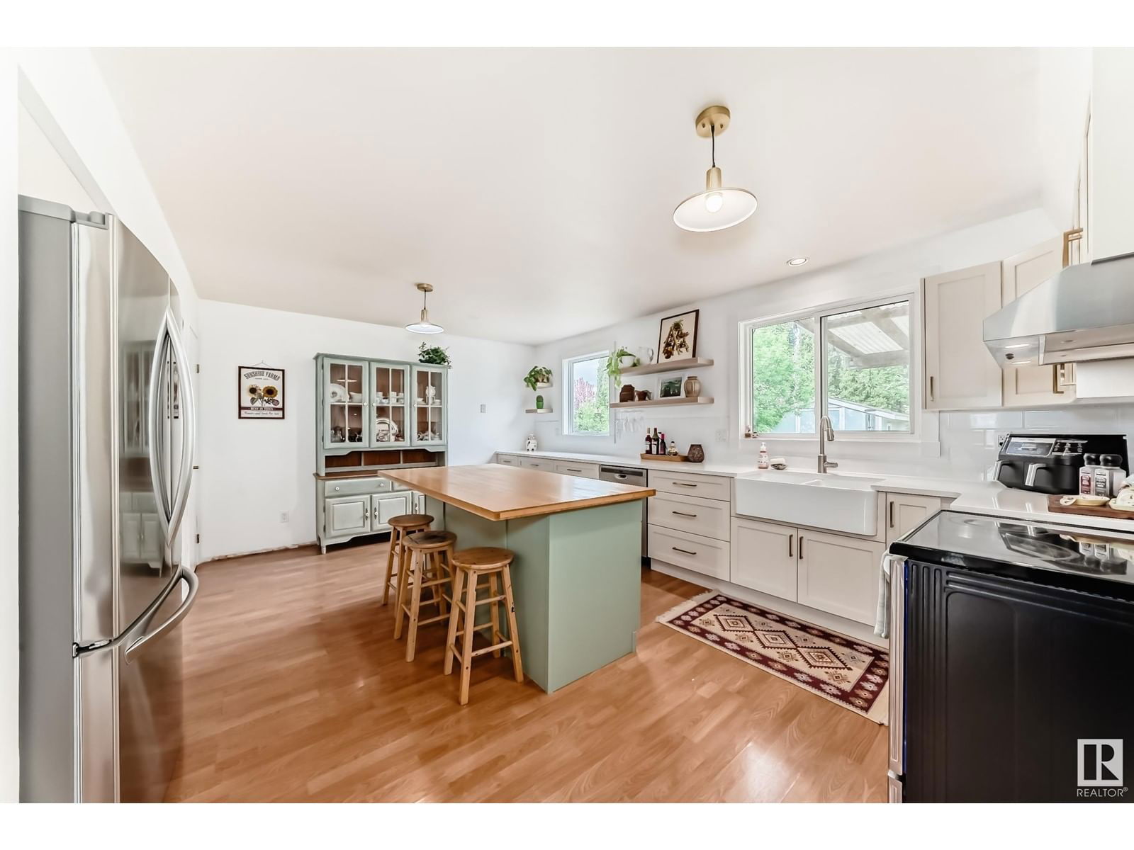 Nw - 13823 23 St Edmonton, Alberta