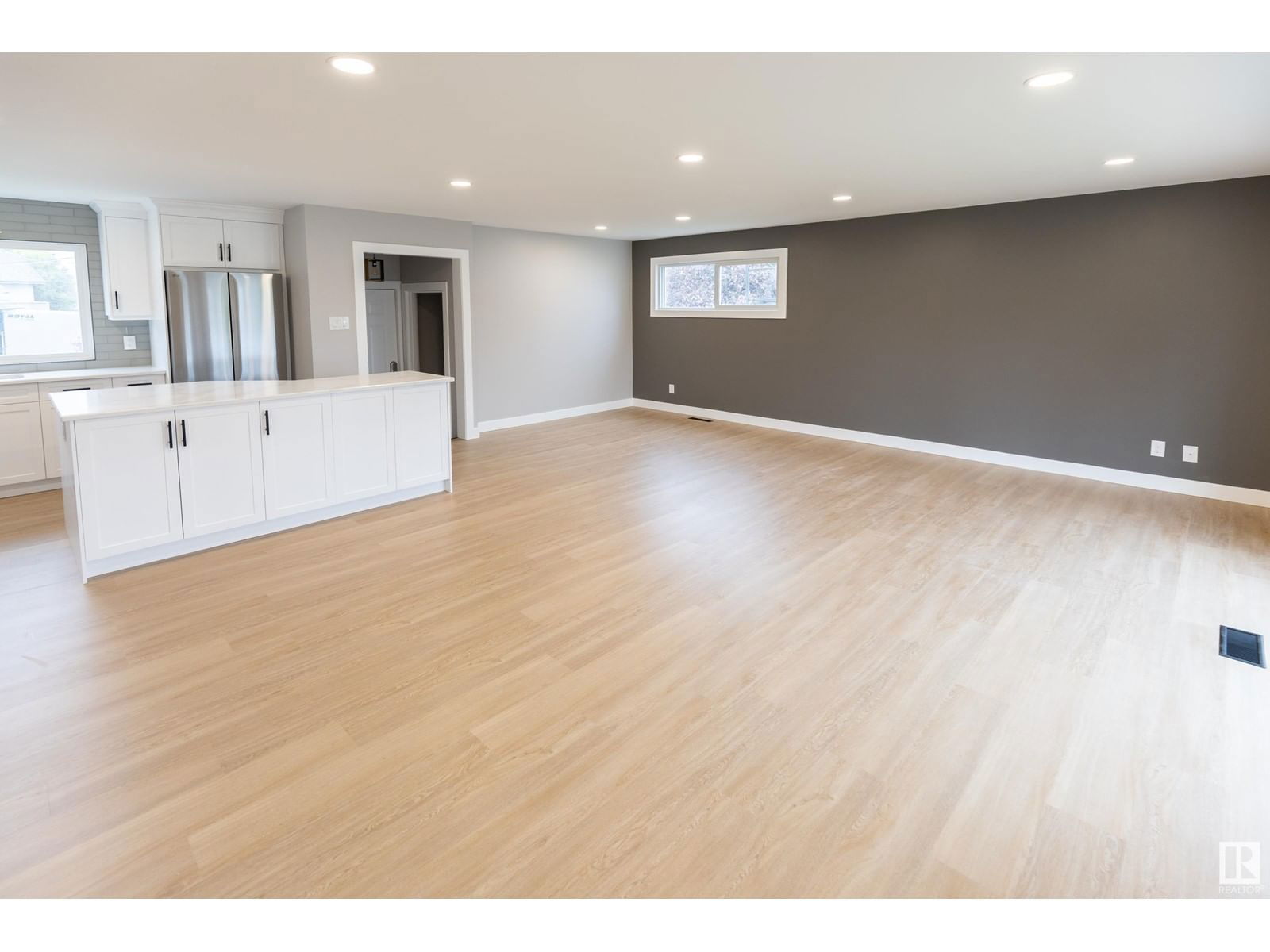 9104 130 Av Edmonton, Alberta
