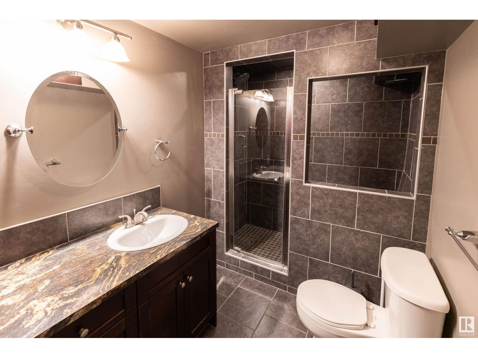 9104 130 Av Edmonton, Alberta