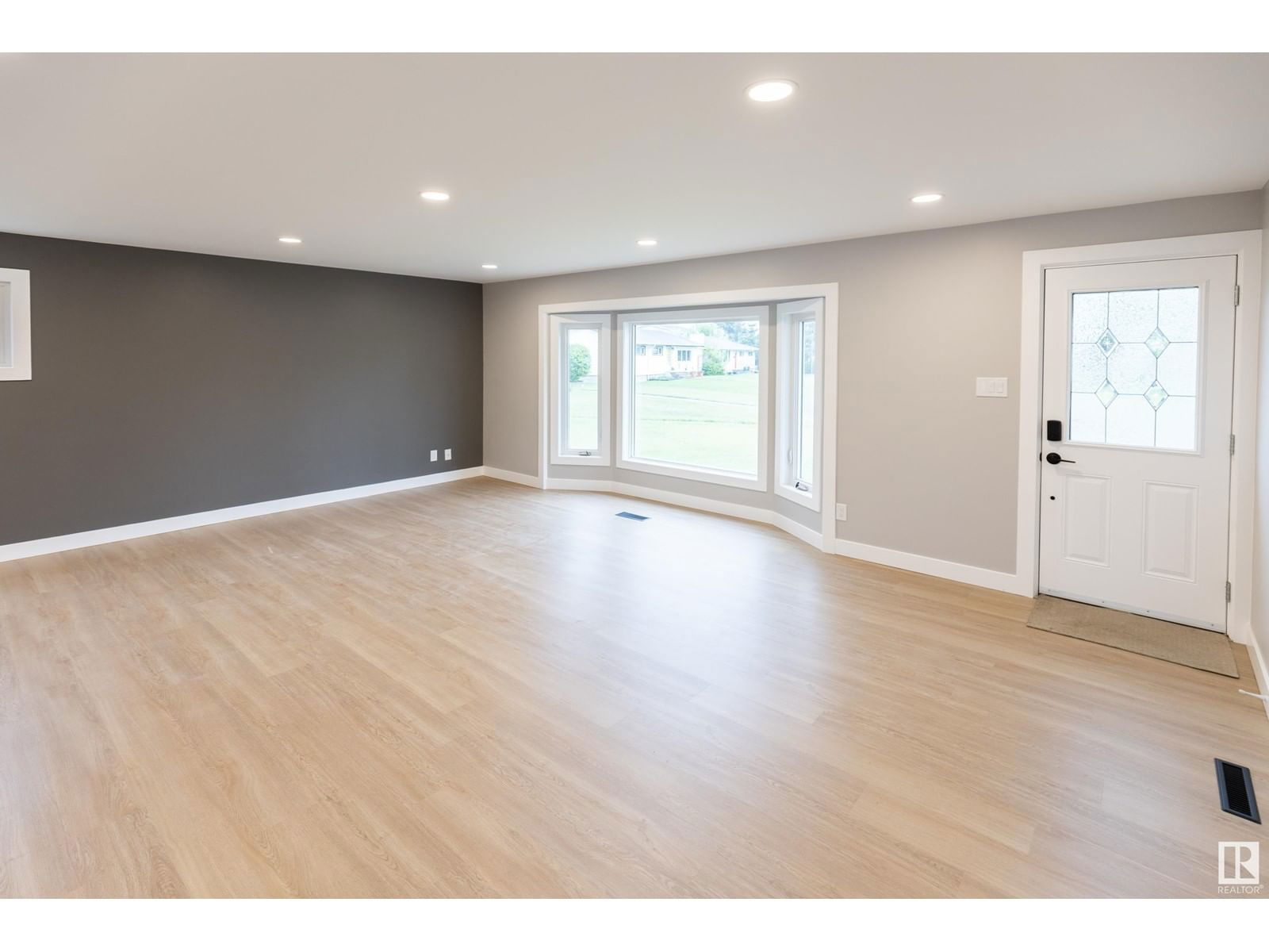 9104 130 Av Edmonton, Alberta