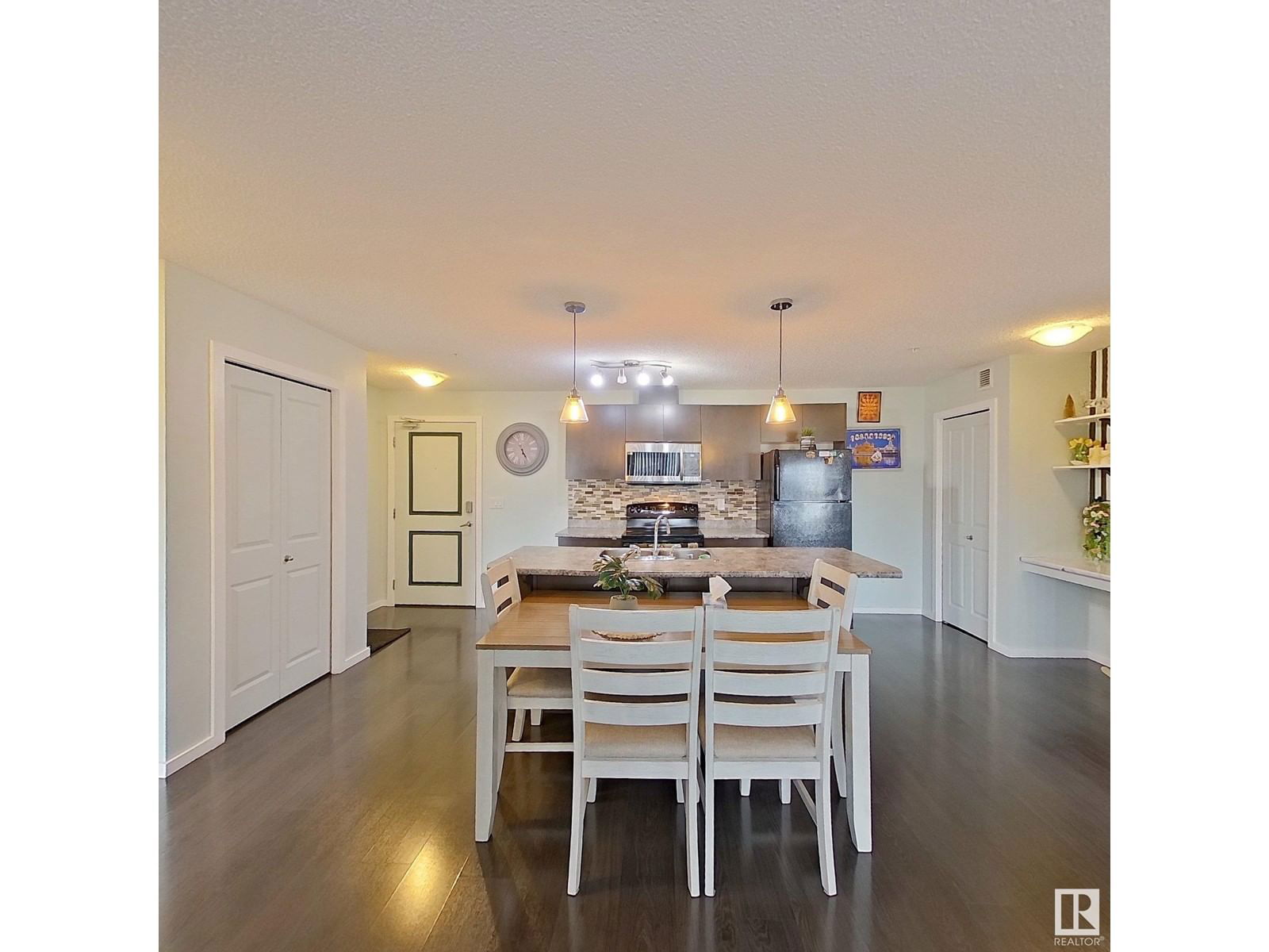 222 - 3357 16A AV Image 9