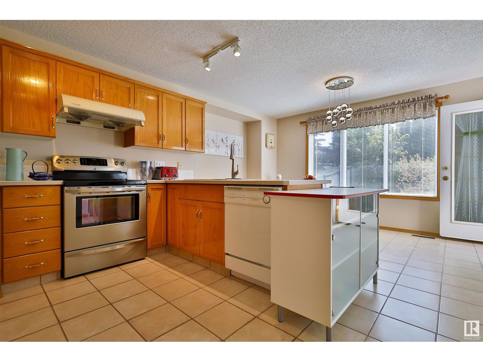 125 DECHENE RD NW Image 11