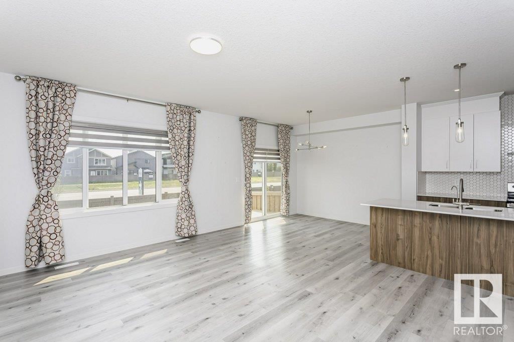NW - 2627 200 ST Image 5