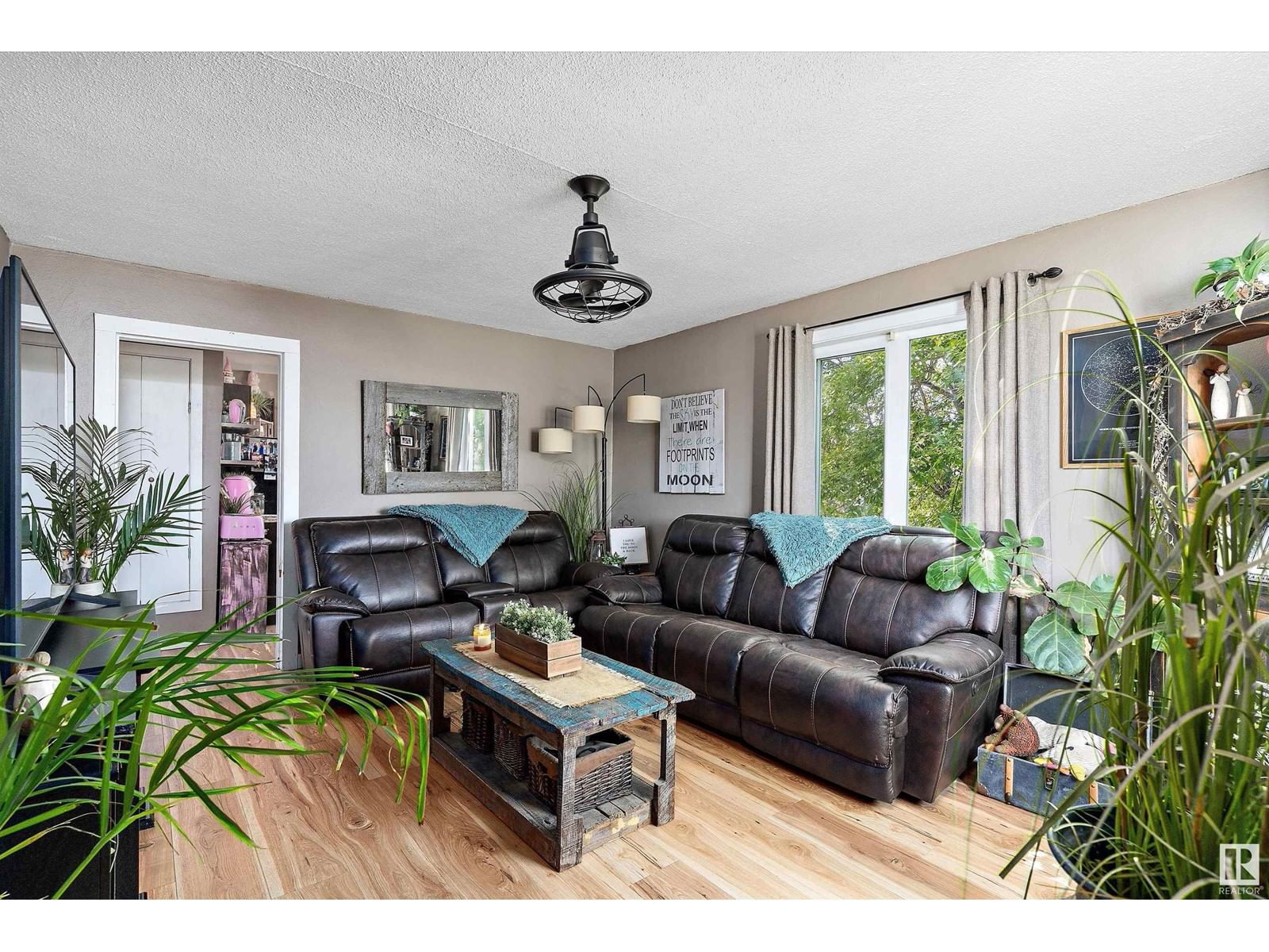 NW - 13307 117 ST Image 13