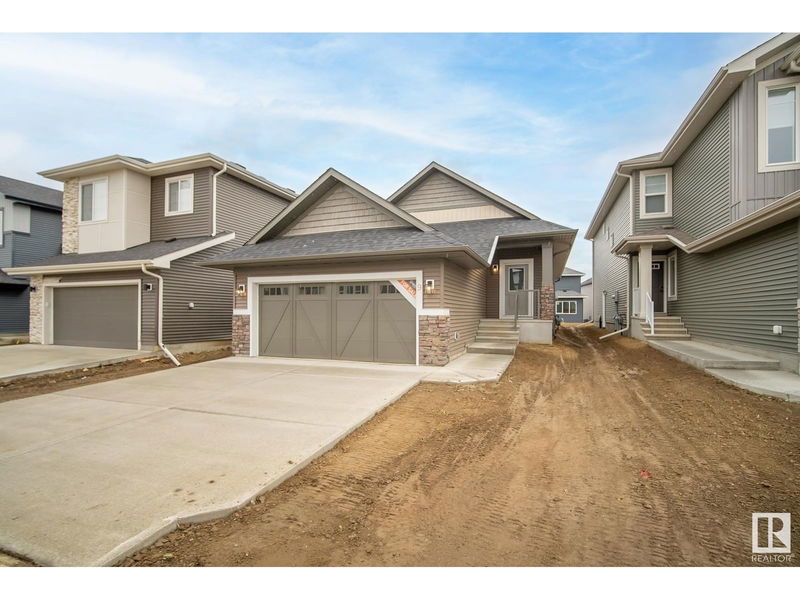9 Resplendent Wy St. Albert, Alberta