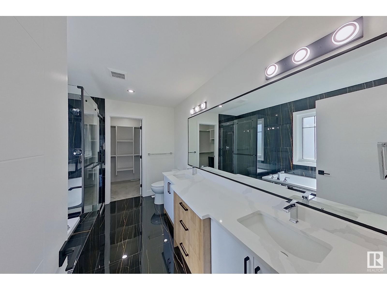 3239 PELERIN CR Image 31