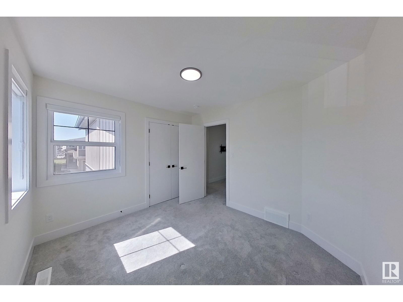 3239 PELERIN CR Image 33
