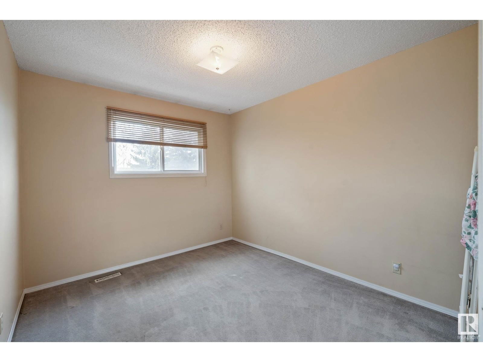 330 NORTHGATE TC Image 25