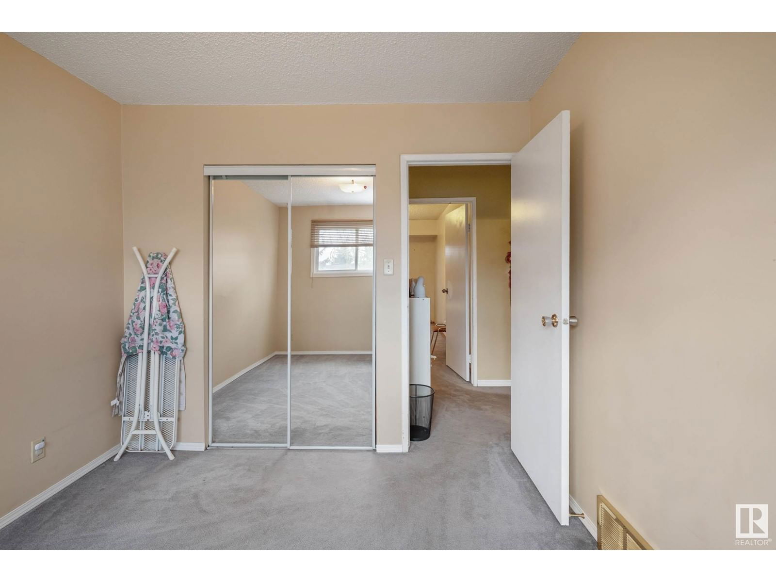 330 NORTHGATE TC Image 26