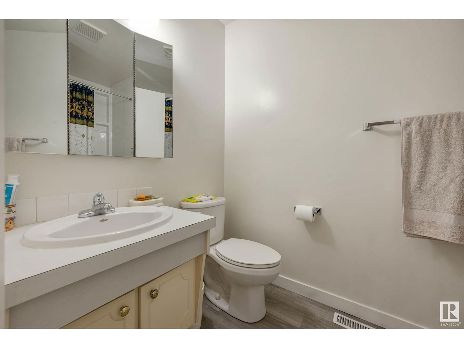 330 NORTHGATE TC Image 29