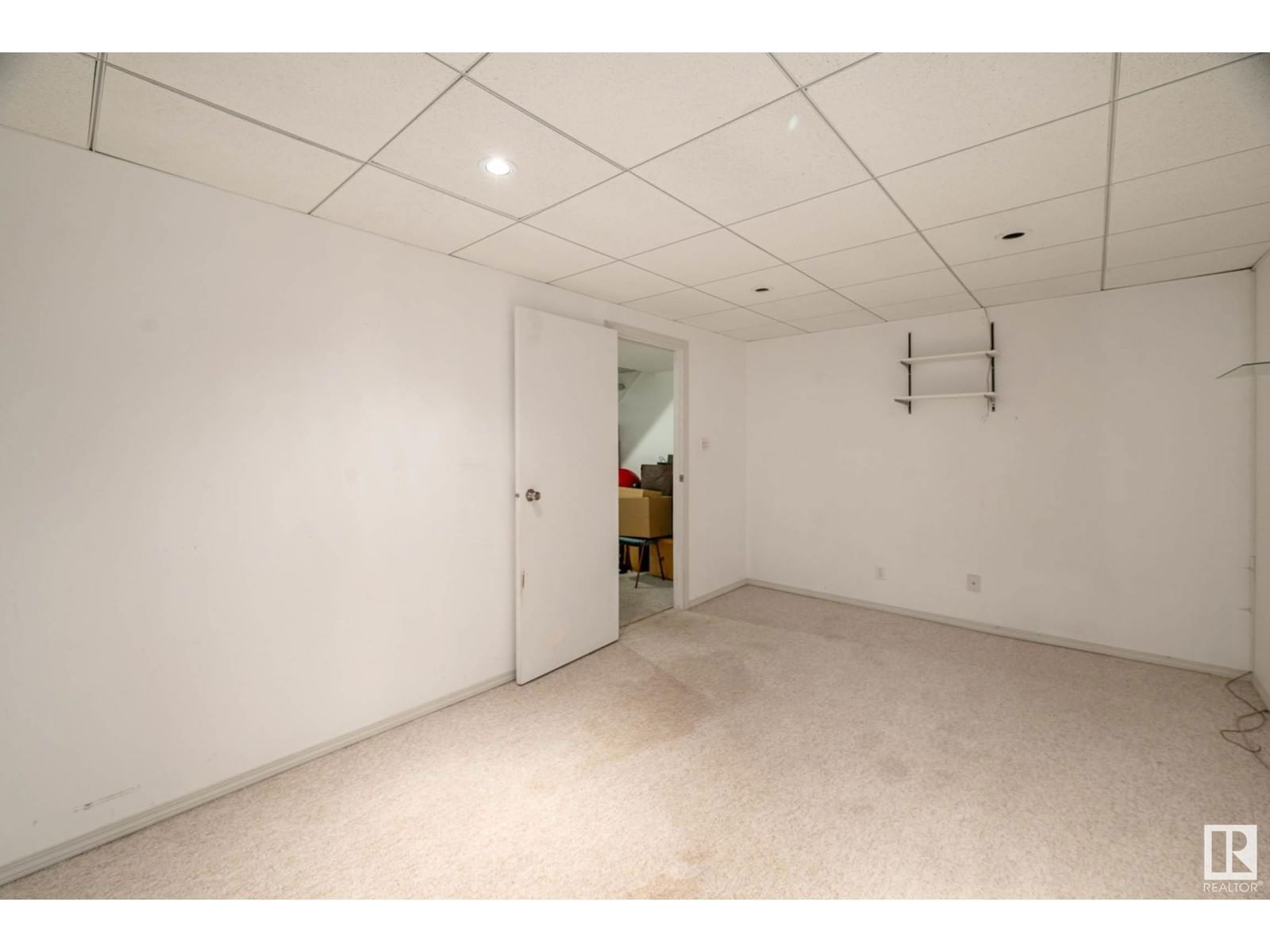 330 NORTHGATE TC Image 32