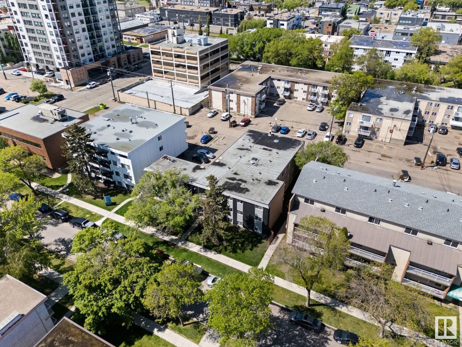 9 - 10620 122 ST NW Image 17