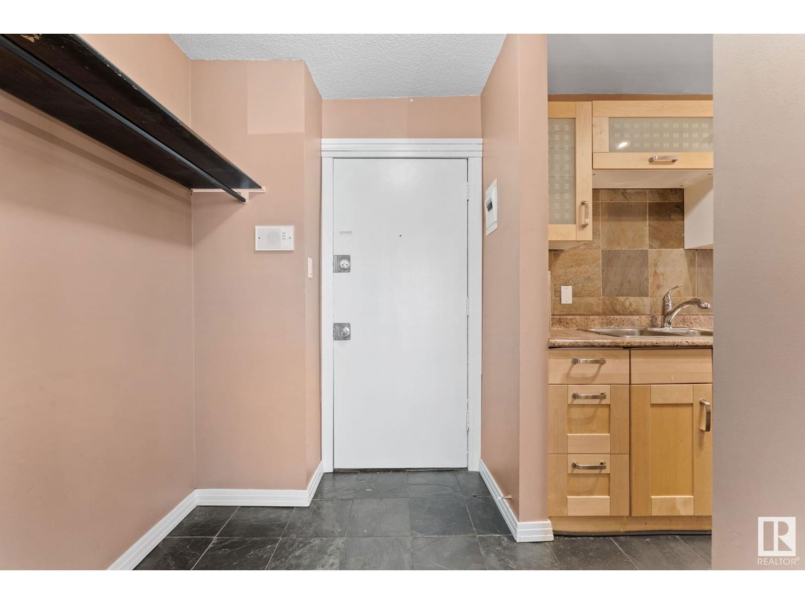 9 - 10620 122 ST NW Image 3