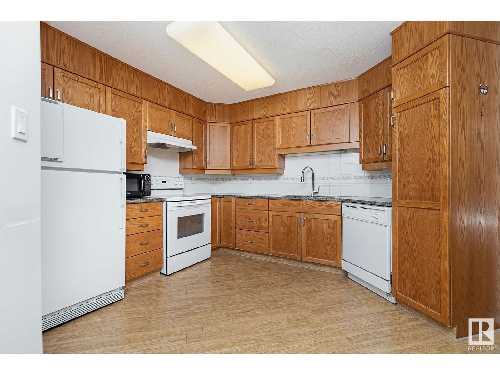 #302 - 8215 84 AV Image 10