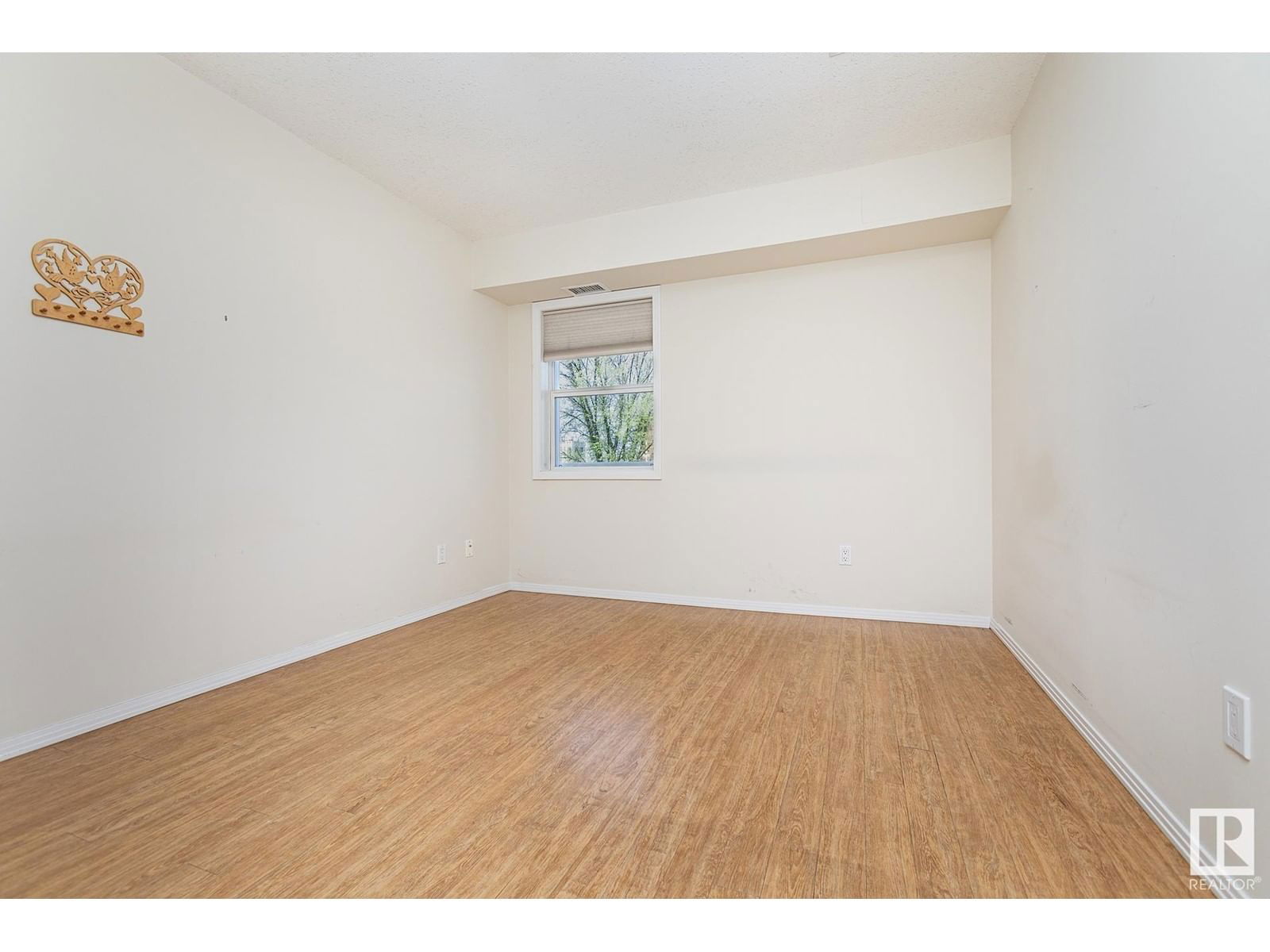 #302 - 8215 84 AV Image 22