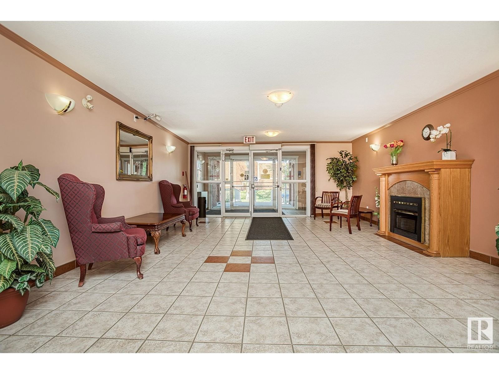 #302 - 8215 84 AV Image 4