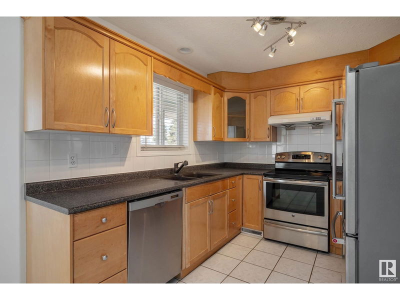 Nw - 12816 72 St Edmonton, Alberta
