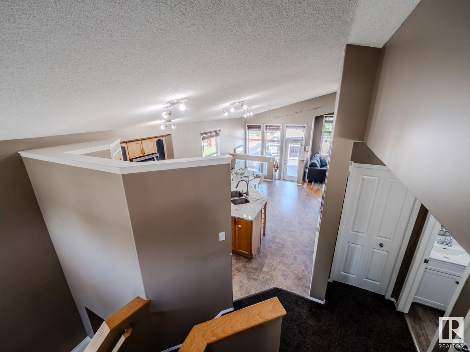 NW - 21234 88A AV Image 33