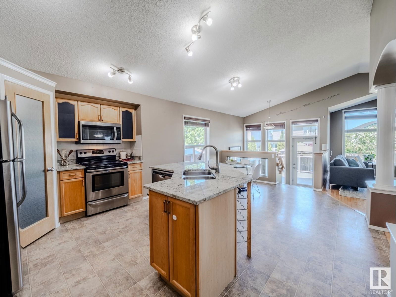 NW - 21234 88A AV Image 5