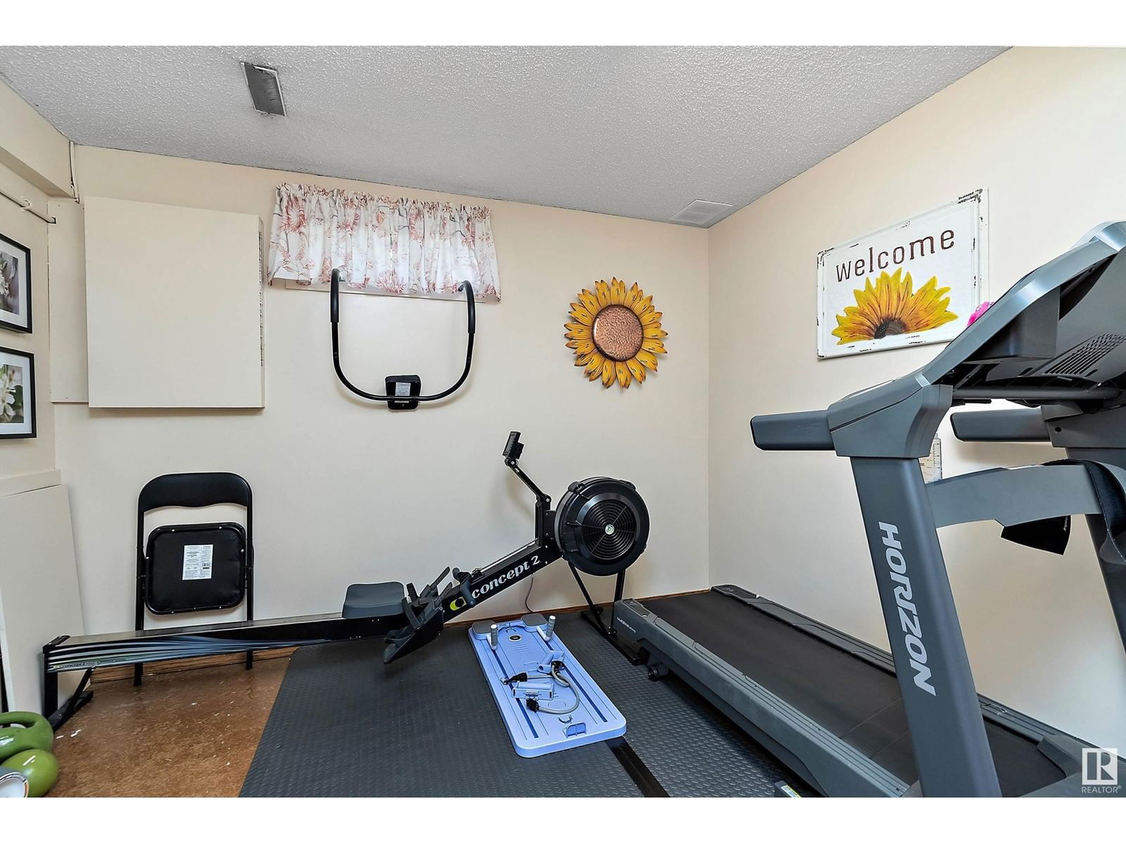 204 WEST LIBERTY CR Image 23