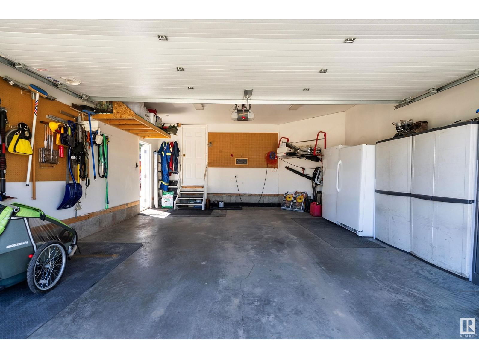204 WEST LIBERTY CR Image 31