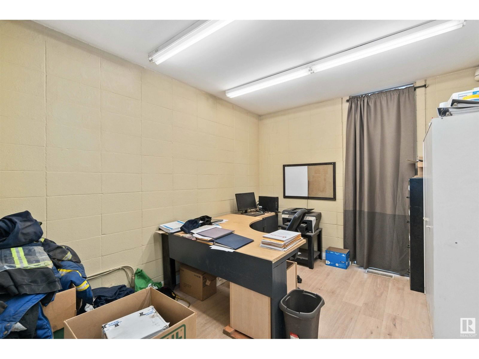 6216 DAVIES RD Image 12