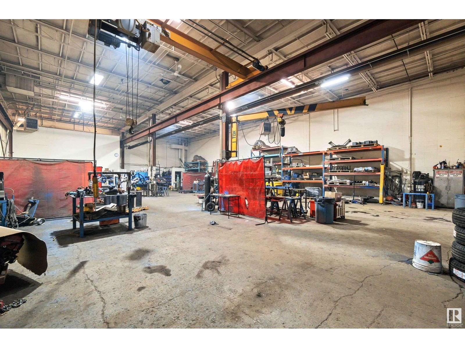 6216 DAVIES RD Image 23