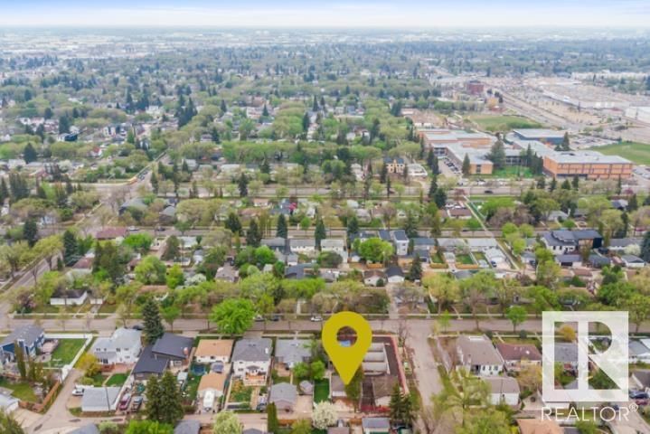 7924 92 Av Edmonton, Alberta