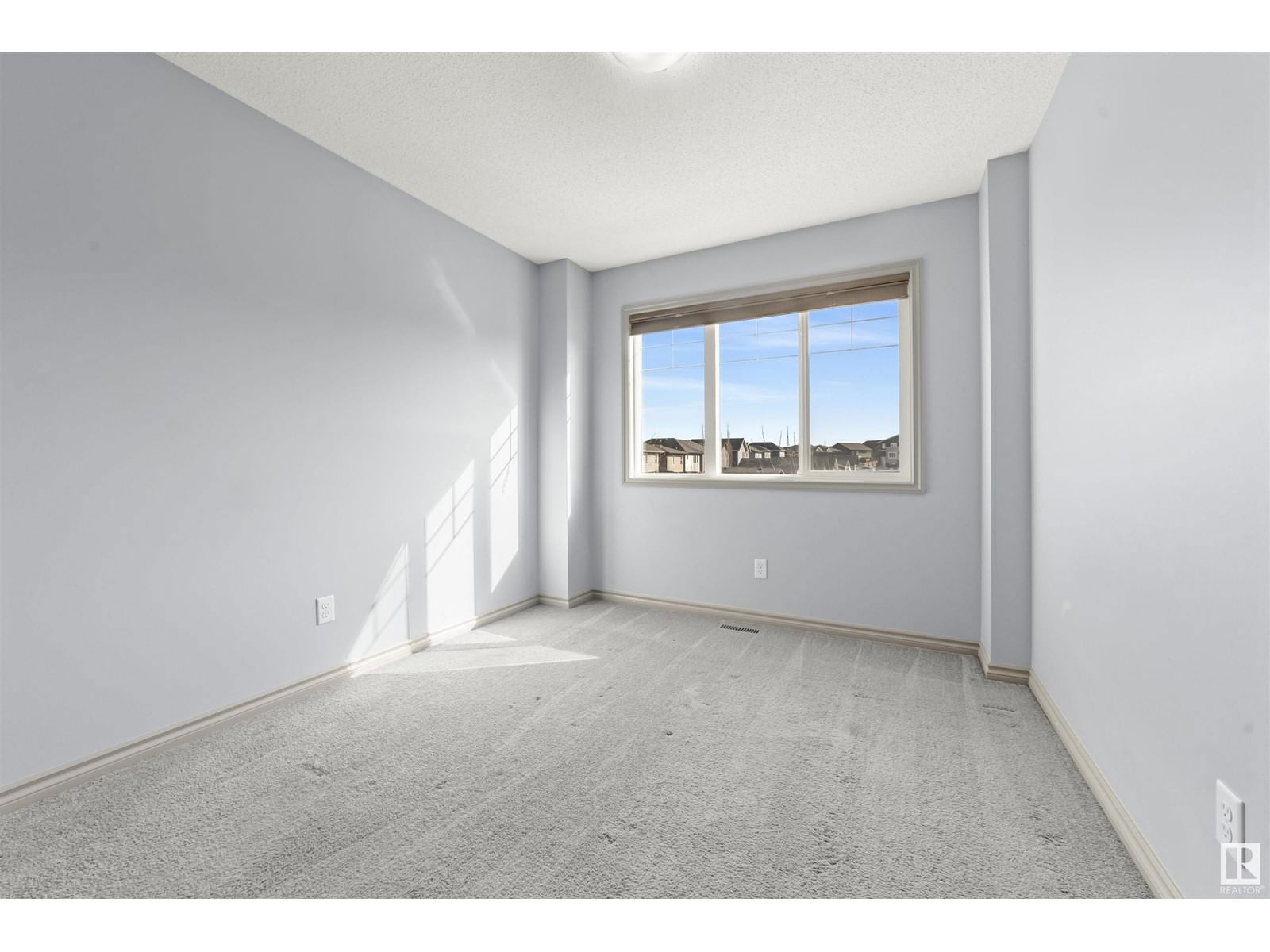 3543 WEIDLE WY Image 16