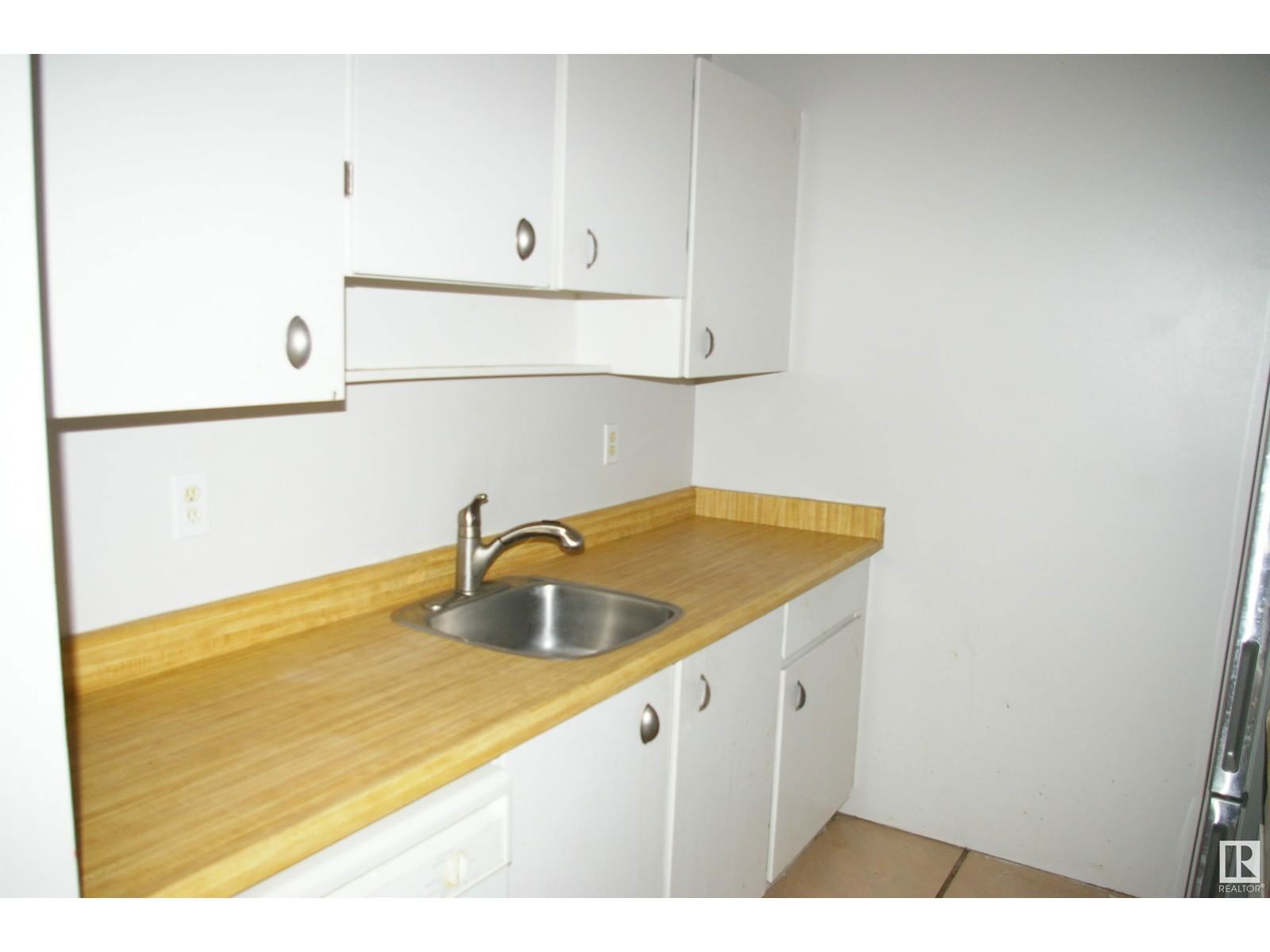 #312 - 10838 108 ST Image 11