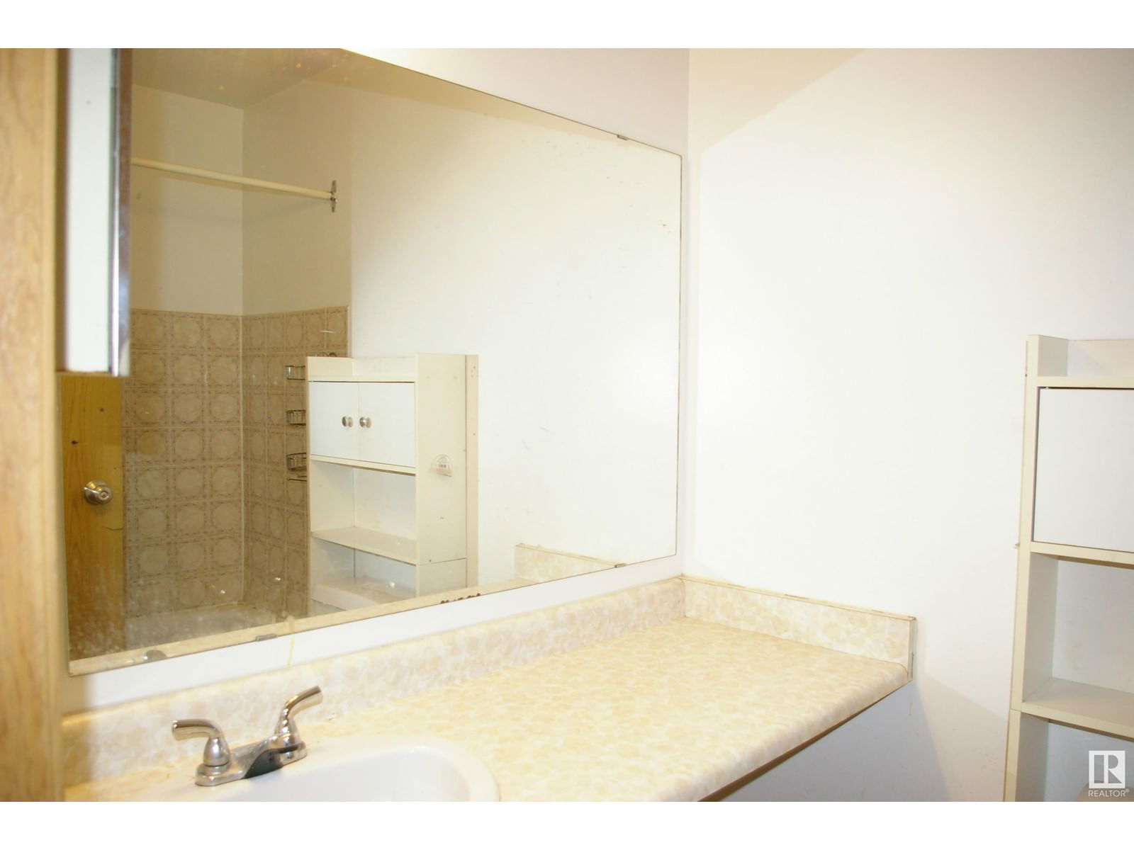 #312 - 10838 108 ST Image 16