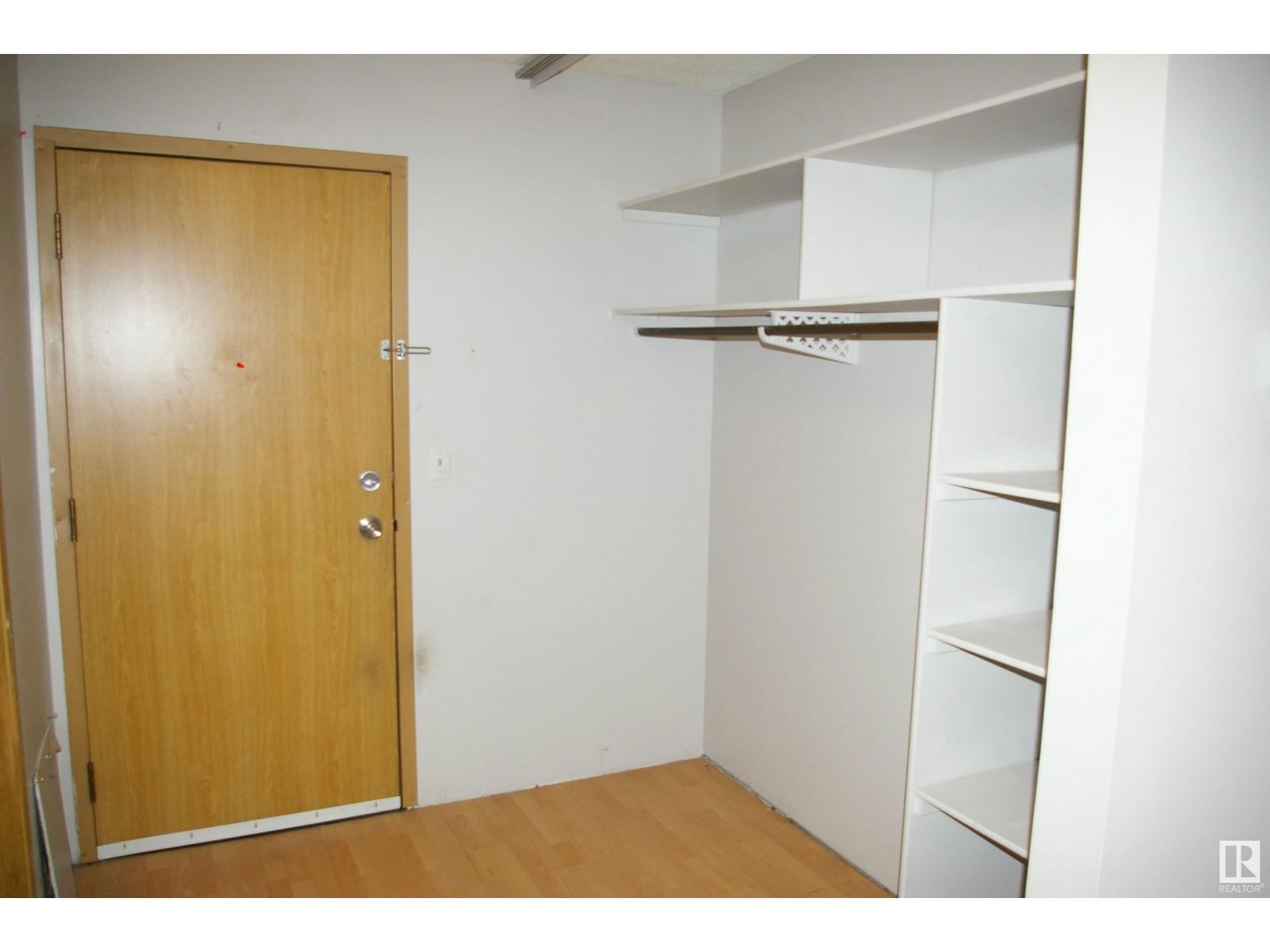 #312 - 10838 108 ST Image 3
