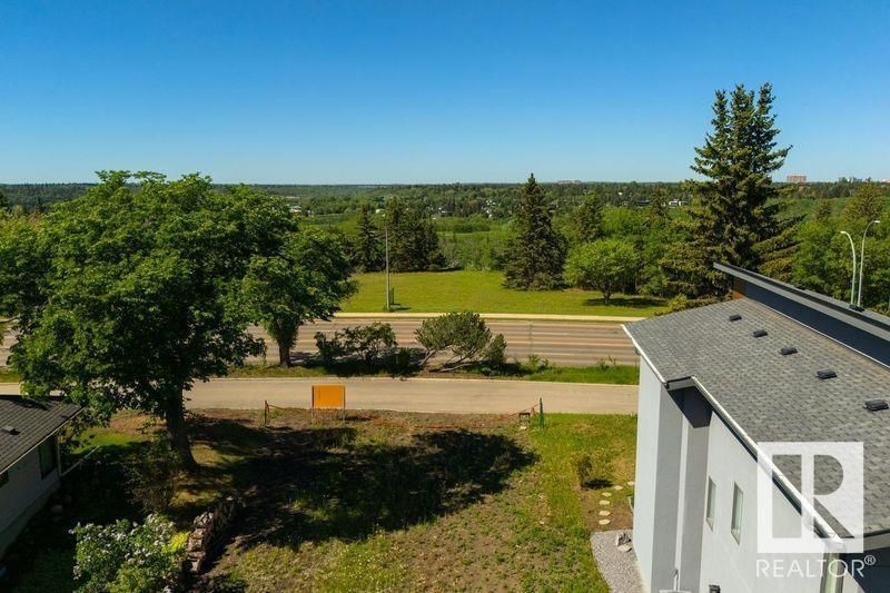 8307 SASKATCHEWAN DR Image 14