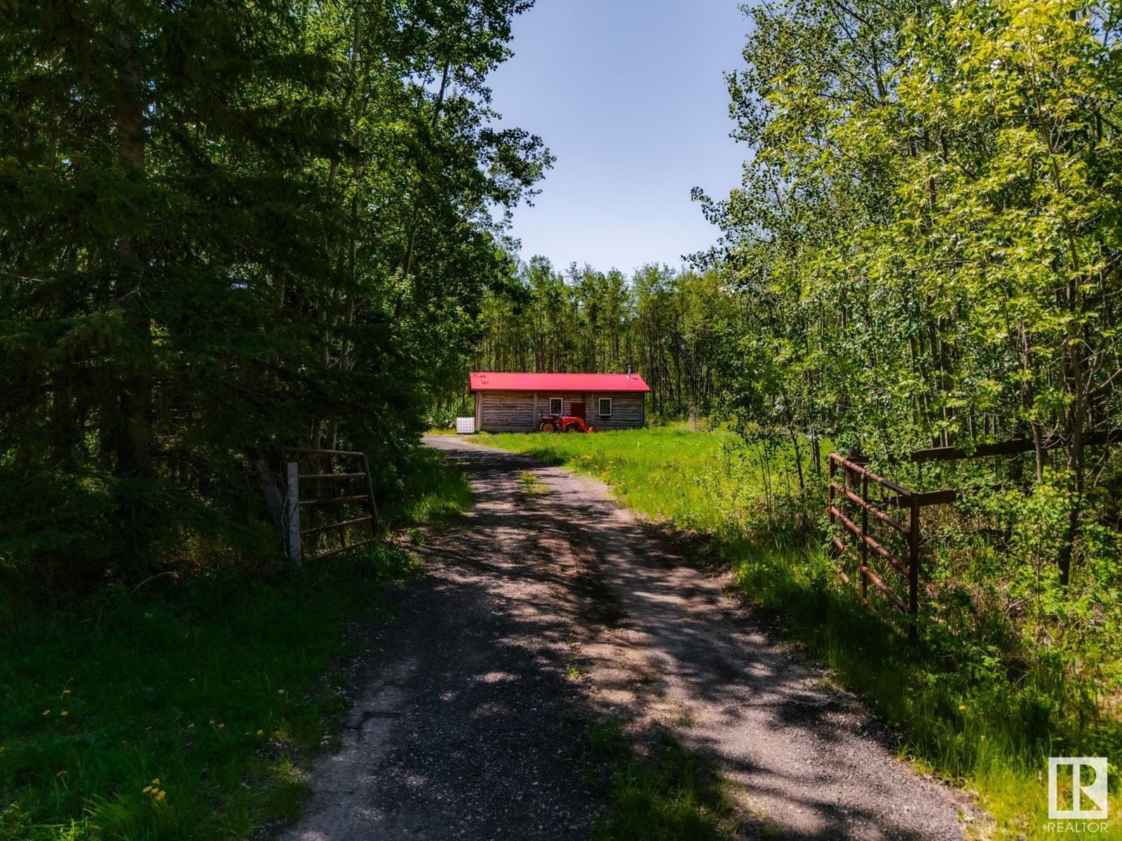 20231 TWP RD 500 Image 42