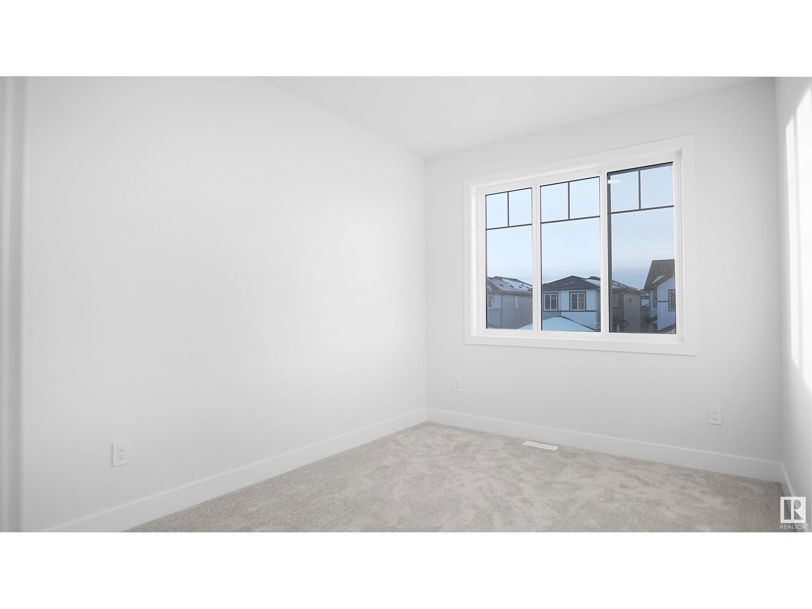 36 ASHBURY CR Image 33