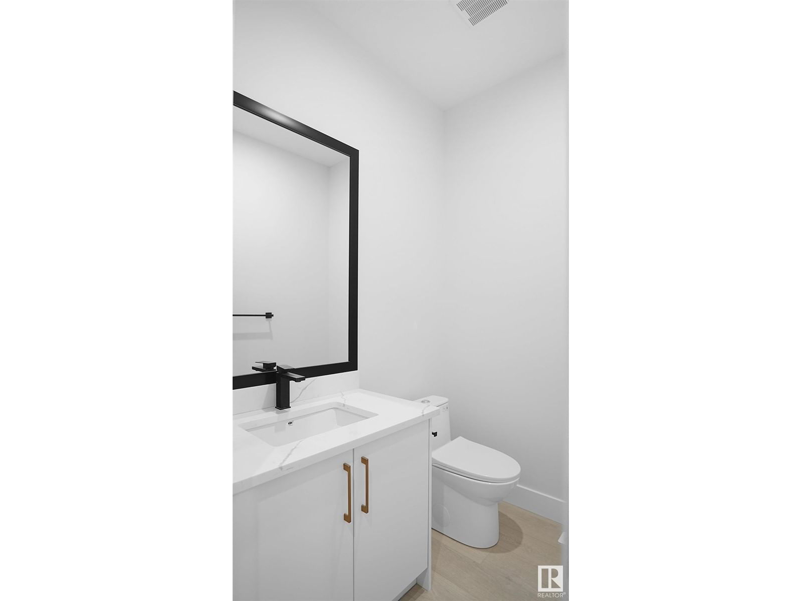 36 ASHBURY CR Image 8