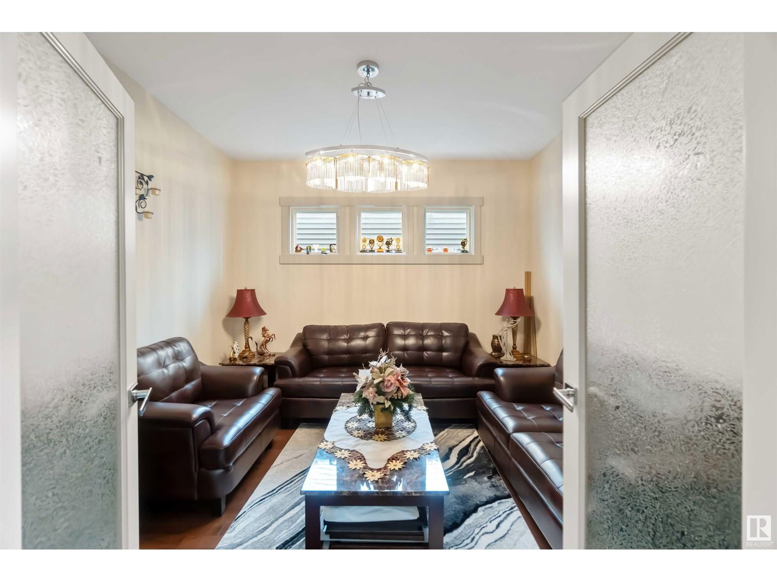 3434 PARKER LOOP Image 10