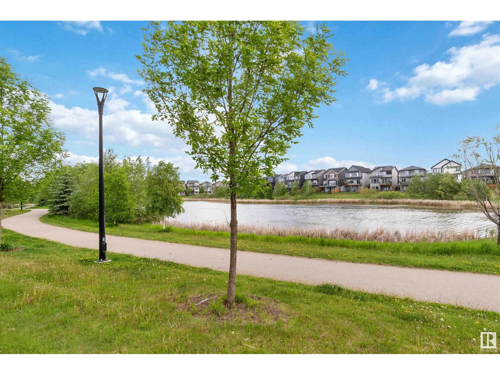 3434 PARKER LOOP Image 6
