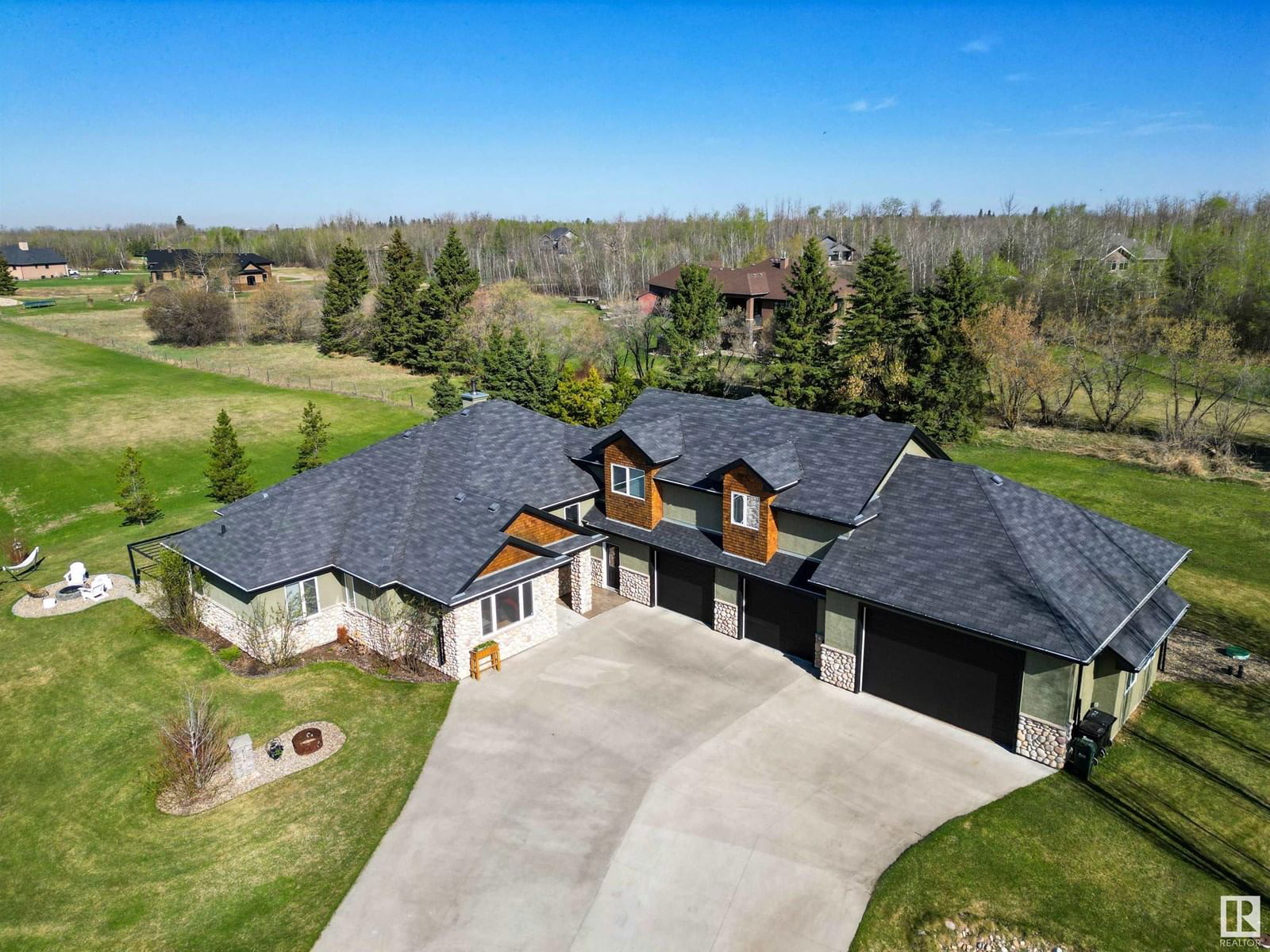 279 RANGE ROAD 223 Image 2