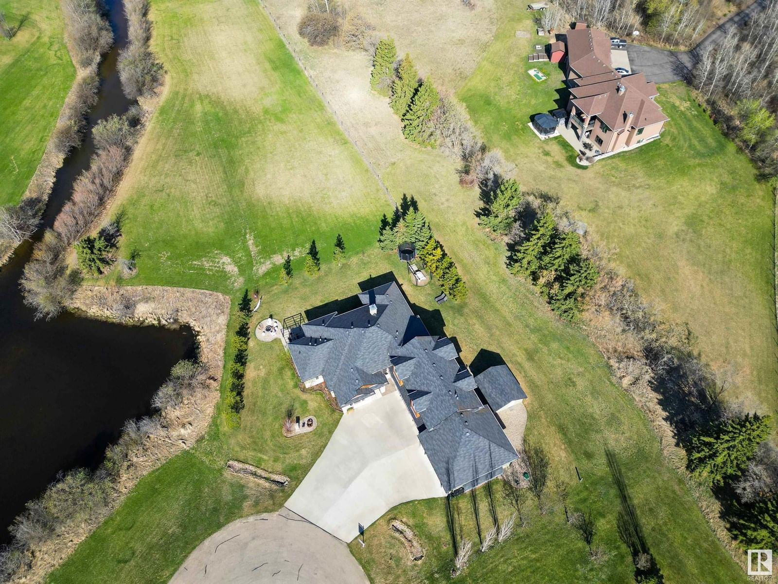 279 RANGE ROAD 223 Image 3