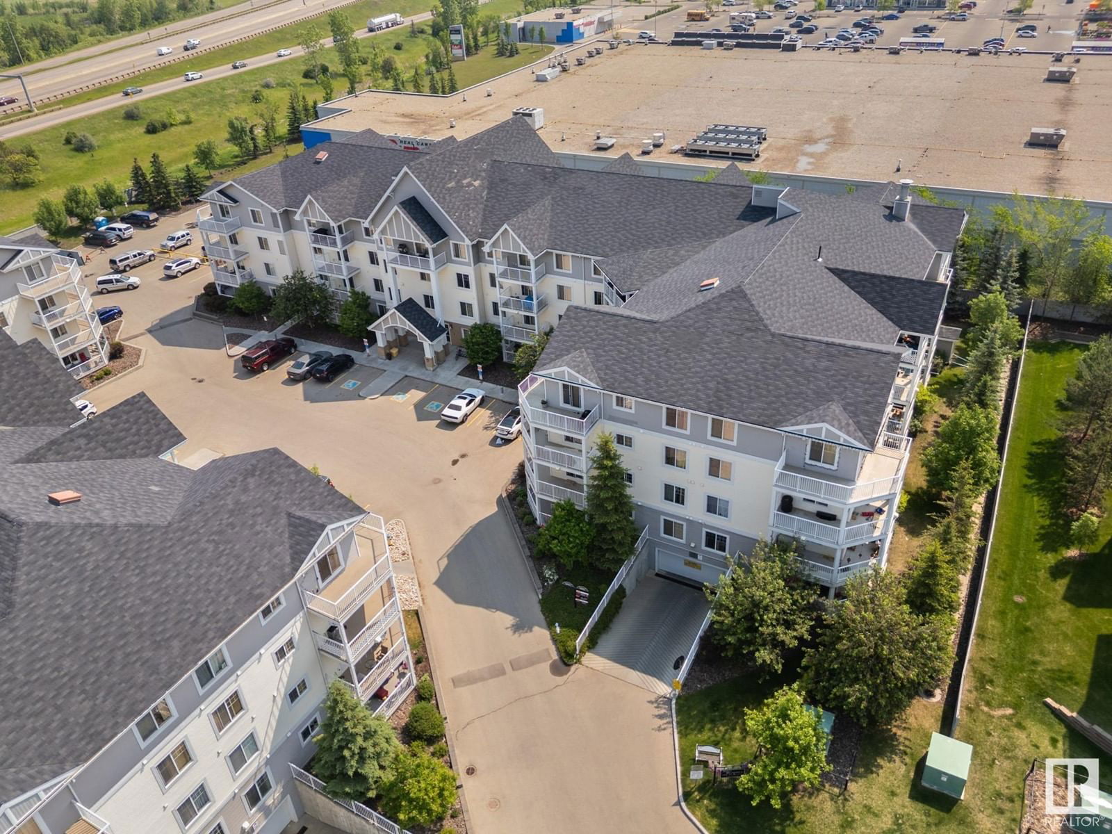 310 - 2204 44AVE NW Image 5