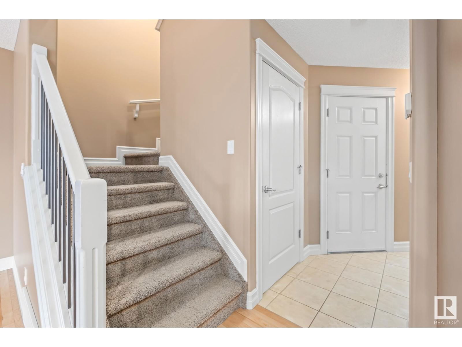 SW - 2406 CASSELMAN CR Image 23