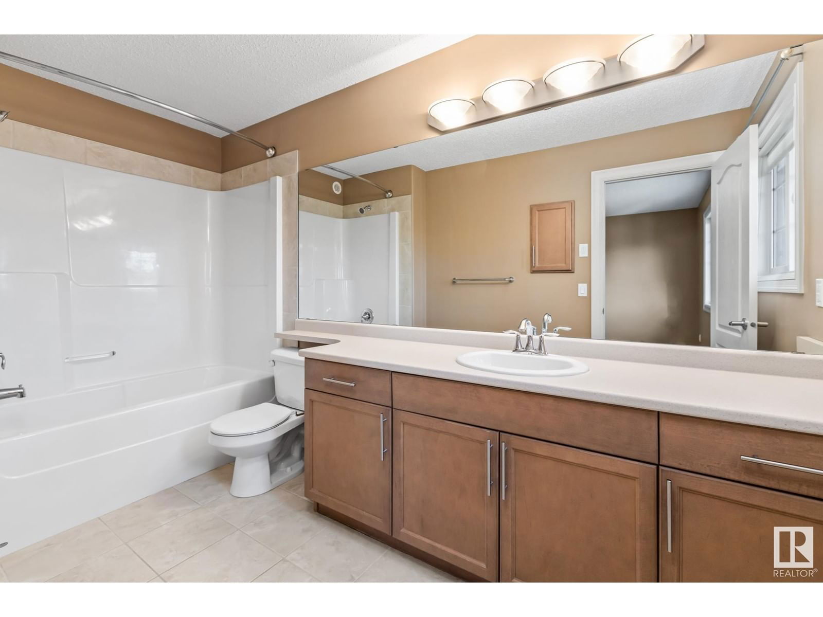 SW - 2406 CASSELMAN CR Image 27