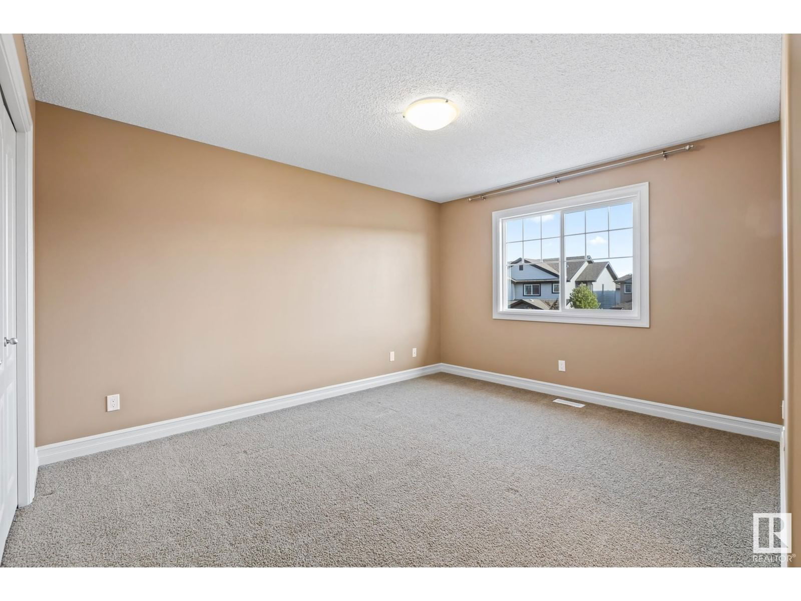 SW - 2406 CASSELMAN CR Image 29