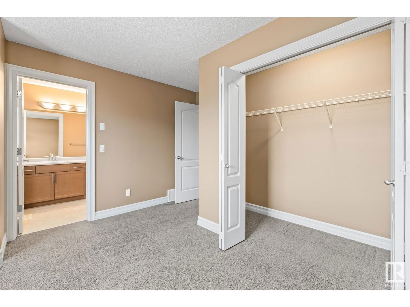 SW - 2406 CASSELMAN CR Image 30